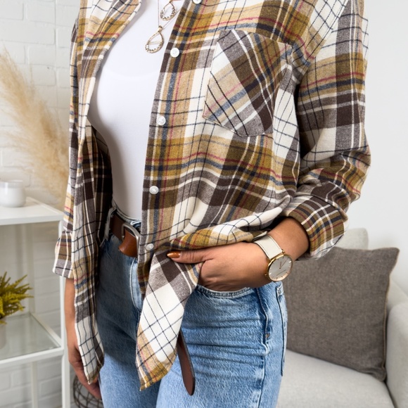 Oversized Long Sleeve Fall Flannel | Tan - Picture 5 of 7
